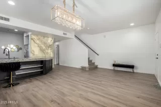 Photo #3: 6870336 Listing