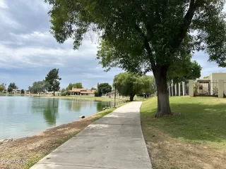 Photo #5: 6870347 Listing