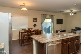 Photo #4: 6870377 Listing