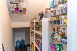 Photo #6: 6870377 Listing