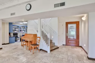 Photo #6: 6870480 Listing