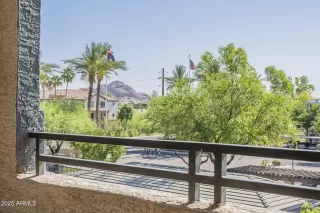 Photo #4: 6870639 Listing