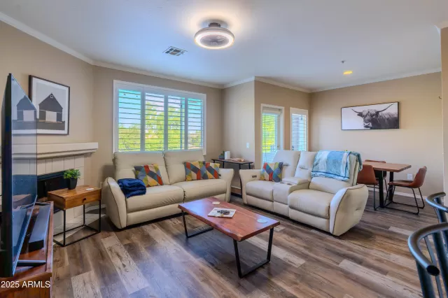 MLS: 6870850 Condo For Sale