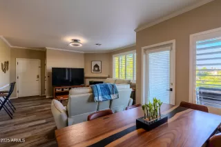 Photo #4: 6870850 Listing