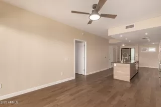 Photo #4: 6870889 Listing 