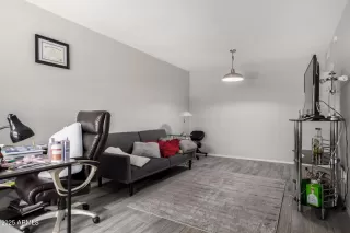 Photo #4: 6871061 Listing