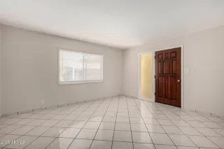 Photo #5: 6871098 Listing 