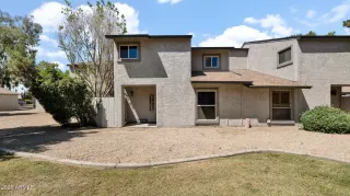 Photo #2: 6871126 Listing