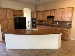 Photo #5: 6871166 Listing 