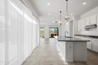 Photo #4: 6871310 Listing