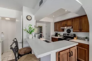 Photo #2: 6871318 Listing 