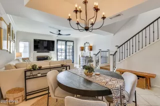 Photo #2: 6871371 Listing