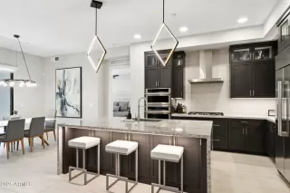 Photo #1: 6871511 Listing 