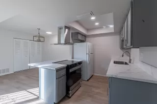 Photo #3: 6871972 Listing 