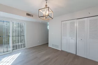 Photo #6: 6871972 Listing 