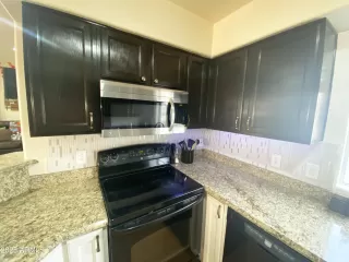 Photo #6: 6872018 Listing