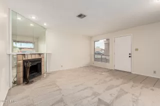 Photo #2: 6872148 Listing 