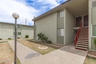 Photo #2: 6872204 Listing