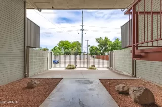 Photo #5: 6872204 Listing
