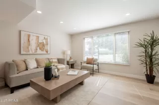 Photo #1: 6872236 Listing 