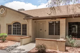 Photo #5: 6872275 Listing