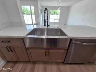 Photo #4: 6872302 Listing 