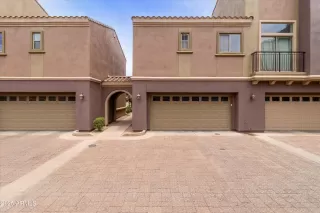 Photo #4: 6872326 Listing