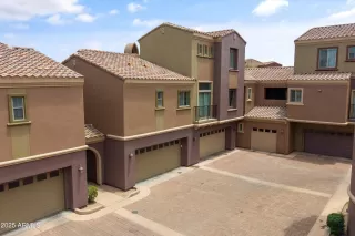 Photo #5: 6872326 Listing