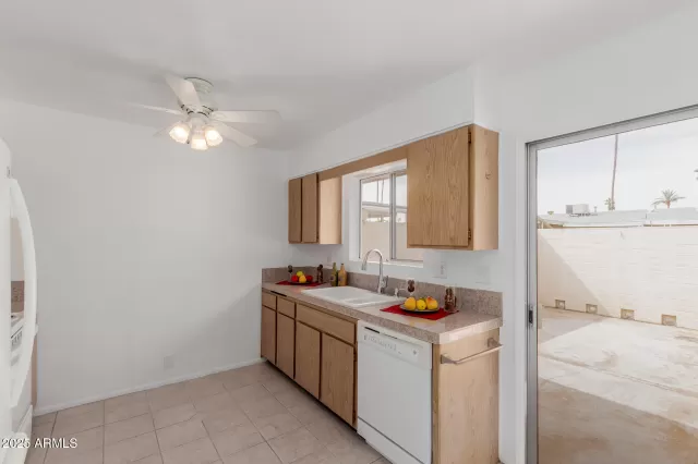 MLS: 6872519 Condo For Sale