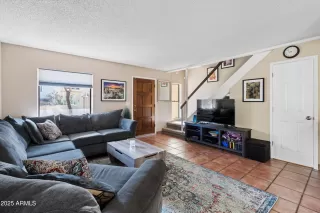 Photo #2: 6872546 Listing