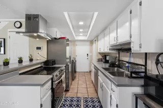 Photo #6: 6872546 Listing