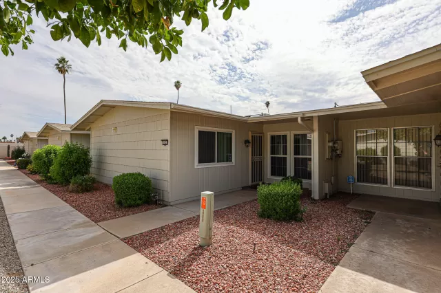 MLS: 6872562 Condo For Sale