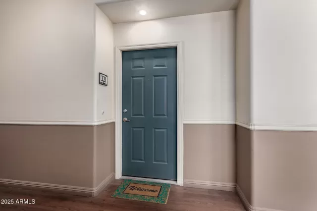 MLS: 6872586 Condo For Sale