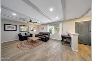 Photo #5: 6872597 Listing 