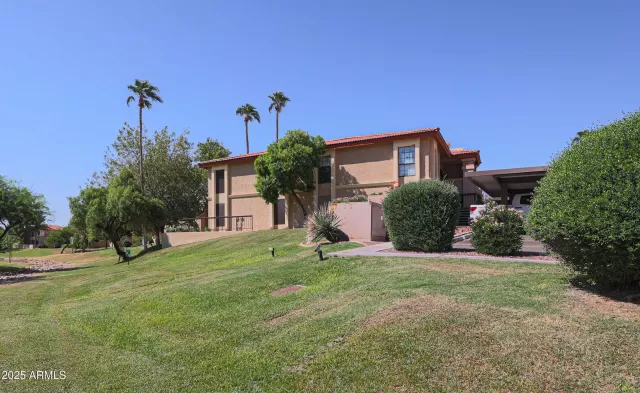 MLS: 6872598 Condo For Sale