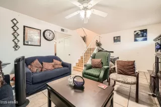 Photo #4: 6872672 Listing