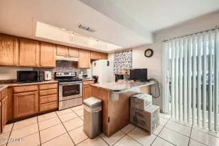 Photo #6: 6872672 Listing