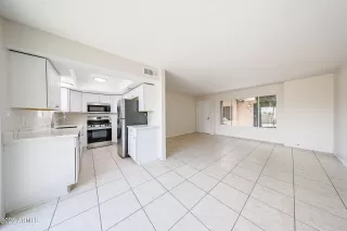 Photo #6: 6873013 Listing