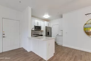 Photo #6: 6873052 Listing