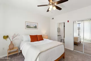 Photo #6: 6873059 Listing 