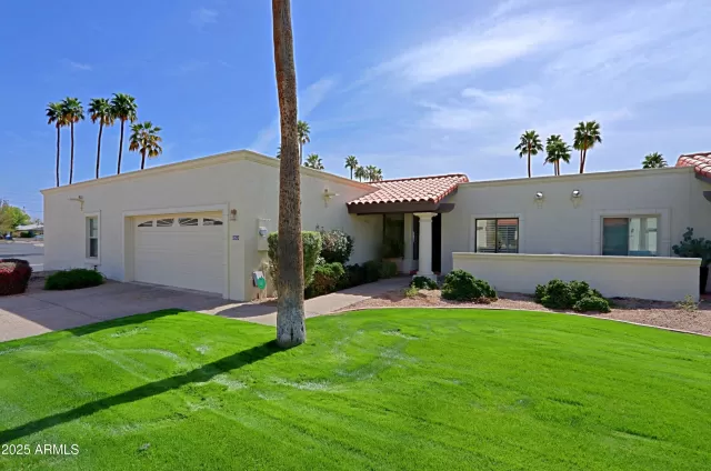 MLS: 6873076 Condo For Sale