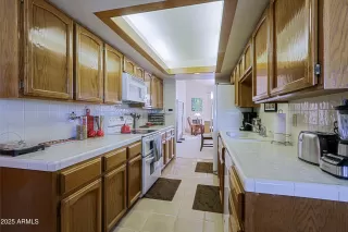 Photo #5: 6873076 Listing