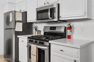 Photo #1: 6873092 Listing