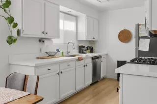 Photo #3: 6873092 Listing