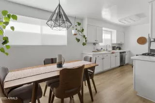 Photo #4: 6873092 Listing