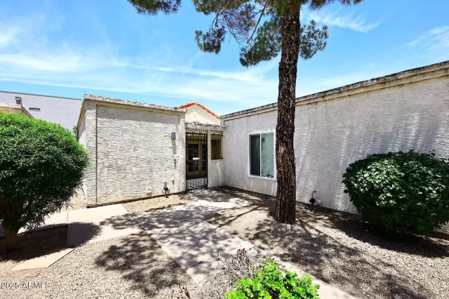 MLS: 6873264 Condo For Sale