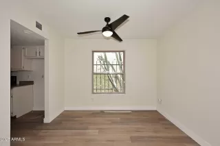 Photo #5: 6873264 Listing