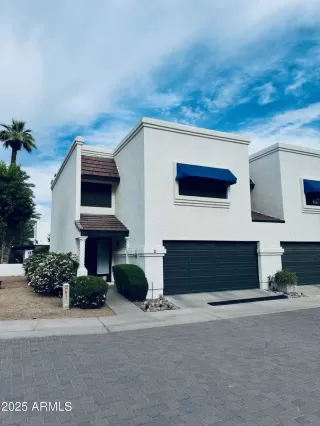 Photo #2: 6873330 Listing 