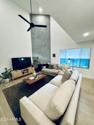 Photo #4: 6873330 Listing 