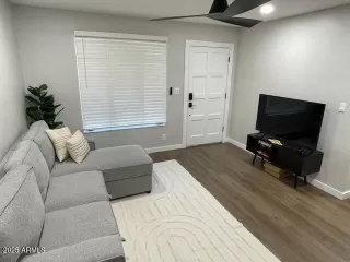 Photo #2: 6873394 Listing